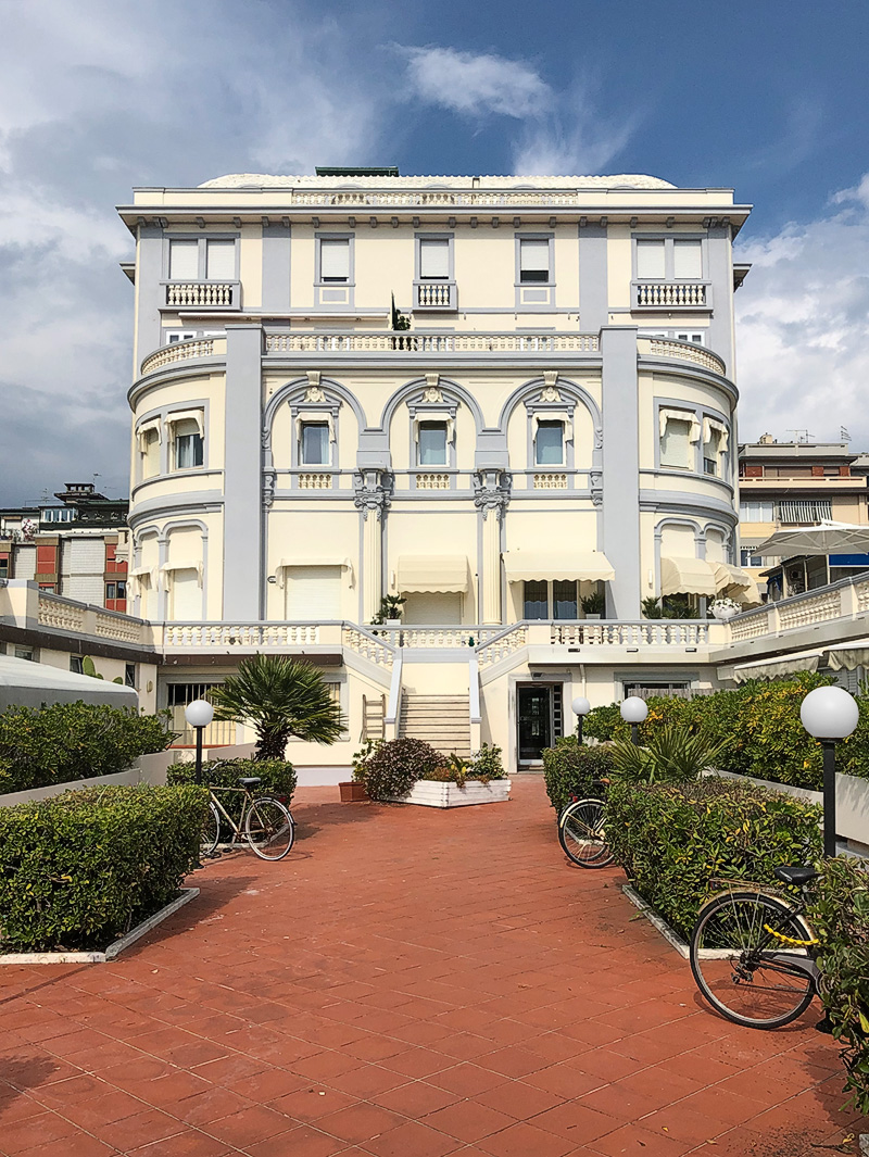 Residence Maestoso Viareggio